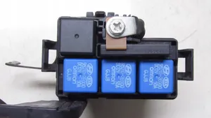 KIA Venga Relay mounting block 