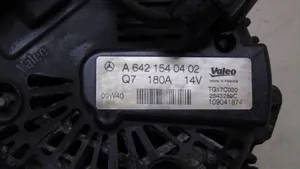 Mercedes-Benz E C207 W207 Generaattori/laturi A6421540402