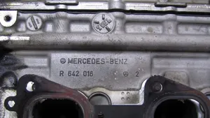 Mercedes-Benz E C207 W207 Testata motore R642016