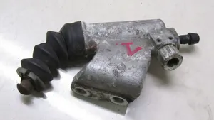 Honda CR-V Clutch slave cylinder 