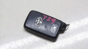 Toyota Avensis T270 Užvedimo raktas (raktelis)/ kortelė 