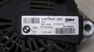 Toyota Avensis T270 Générateur / alternateur 8574045