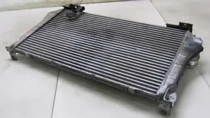 Toyota Avensis T270 Chłodnica powietrza doładowującego / Intercooler 