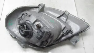 Renault Trafic II (X83) Lampa przednia 7700311372