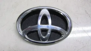 Toyota Avensis T270 Manufacturers badge/model letters 