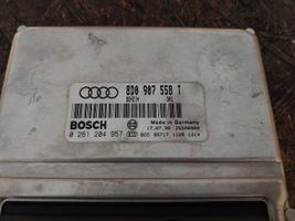 Audi A4 S4 B5 8D Variklio valdymo blokas 8D0907558T