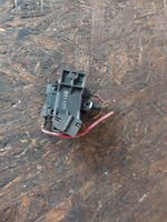 Volvo S70  V70  V70 XC Glow plug pre-heat relay 899064000