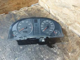 Audi 80 90 S2 B4 Speedometer (instrument cluster) 8A0919033CT