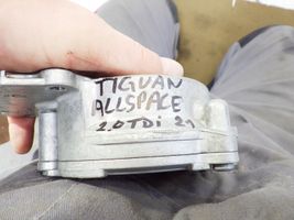 Volkswagen Tiguan Allspace Alipainepumppu 05L145100