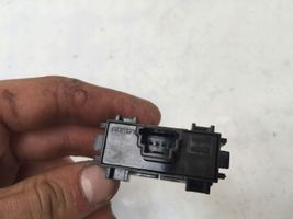 Nissan Qashqai J12 Interruttore a pulsante della chiusura centralizzata 254116XL0A