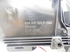 Audi Q3 F3 Takaoven sisäkahvan kehys 83A837020F