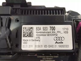 Audi Q3 F3 Nopeusmittari (mittaristo) 83A920700