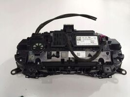 Audi Q3 F3 Nopeusmittari (mittaristo) 83A920700