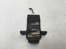 Nissan Juke II F16 Gniazdo / Złącze USB CBC0033030010