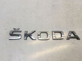 Skoda Karoq Значок производителя / буквы модели 