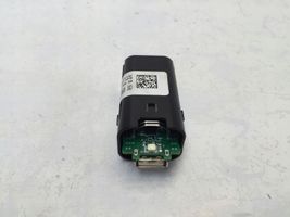 Hyundai i20 (BC3 BI3) Connecteur/prise USB 96125Q0120