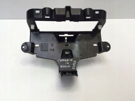 Opel Corsa F Radion/GPS-laitteen pääyksikön kehys 9829837680