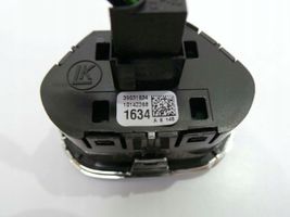 Opel Corsa E Hazard light switch 39031634