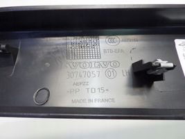 Volvo XC40 Altro elemento di rivestimento bagagliaio/baule 30747057