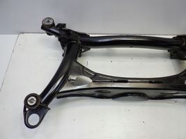 Volvo XC40 Sottotelaio posteriore 32246360