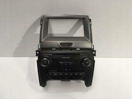 Ford Ranger Radio/CD/DVD/GPS-pääyksikkö EB3T18E245FK3ENU