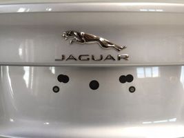 Jaguar XE Couvercle de coffre 