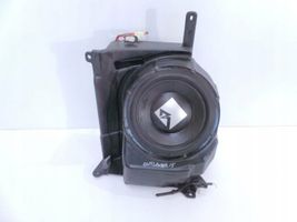 Mitsubishi Outlander Subwoofer-bassokaiutin 8720A141