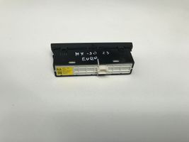 Mazda MX-30 Autres commutateurs / boutons / leviers DN4J66170