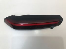 Citroen C4 III e-C4 Luci posteriori del portellone del bagagliaio 9831120680