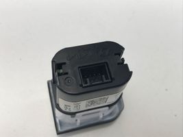 KIA Niro USB-pistokeliitin 96125AT100