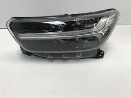 Volvo XC40 Lampa przednia 32342522