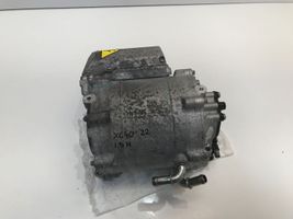 Volvo XC40 Silnik elektryczny samochodu 32257268