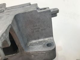 Volvo XC40 Supporto di montaggio scatola del cambio 32267915