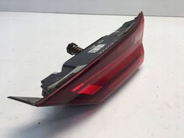 BMW 1 F40 Tailgate rear/tail lights 647752