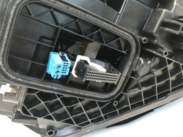 Mercedes-Benz GLA H247 Lampa przednia A2479064305