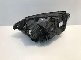 Mercedes-Benz GLA H247 Lampa przednia A2479064305