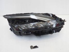 Nissan Qashqai J12 Lampa przednia 