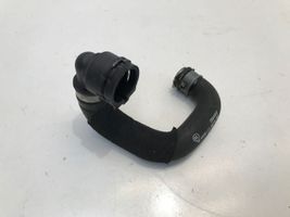 Mercedes-Benz GLA H247 Tubo flessibile del liquido di raffreddamento del motore A1775015200