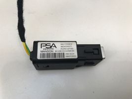 Opel Mokka B Connettore plug in USB 98217039DX