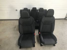 Nissan Qashqai J12 Fotele / Kanapa / Komplet 