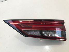 Nissan Qashqai J12 Feux arrière sur hayon 2268D03F