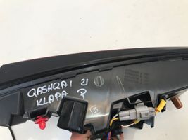 Nissan Qashqai J12 Lampy tylnej klapy bagażnika 2268D03F