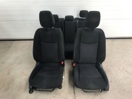 Nissan Leaf II (ZE1) Fotele / Kanapa / Komplet 