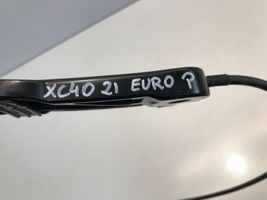 Volvo XC40 Braccio della spazzola tergicristallo anteriore 31457316