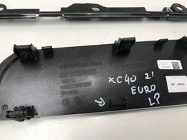 Volvo XC40 Verkleidung des Armaturenbretts 32277141