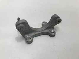 Volvo XC40 Staffa del cuscinetto di supporto dell’albero di trasmissione 31367666