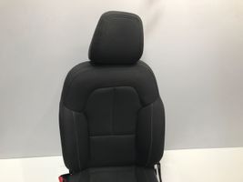 Volvo XC40 Priekinė vairuotojo sėdynė 32338528