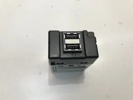 Volvo V60 Connecteur/prise USB 31407038