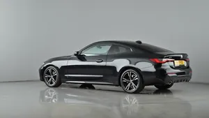 BMW 4 G22 G23 G24 G26 Szyba karoseryjna drzwi 7955243