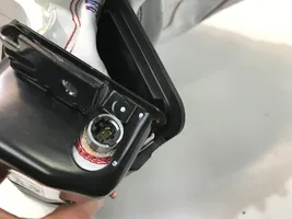 BMW 4 G22 G23 G24 G26 Poduszka powietrzna Airbag chroniąca kolana 6804045